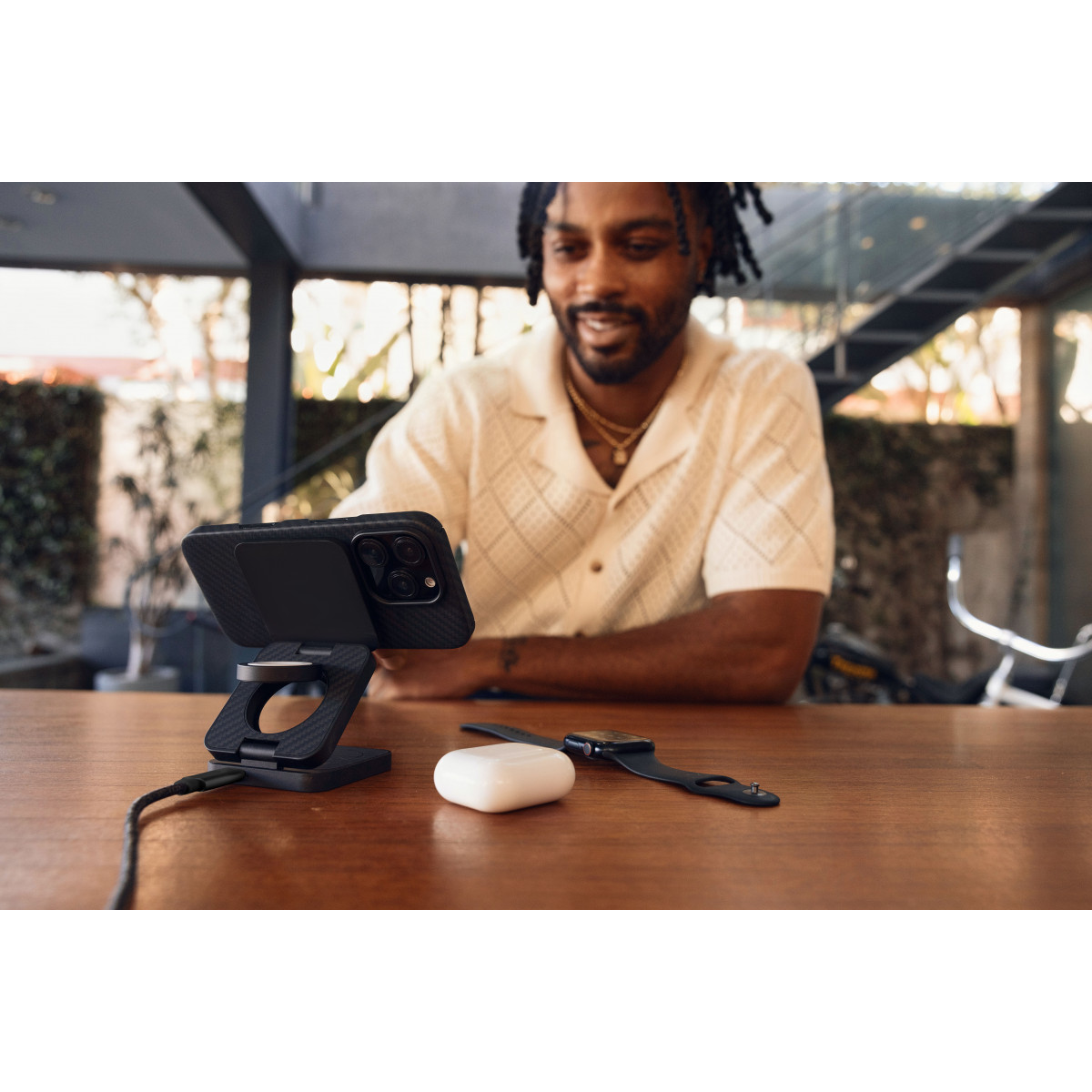 Беспроводное зарядное устройство с поддержкой MagSafe, uBear Balance, материал Кевлар