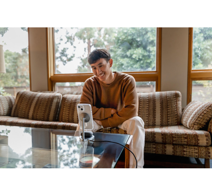 Беспроводное зарядное устройство uBear Stage, 2-в-1, MagSafe совместимое